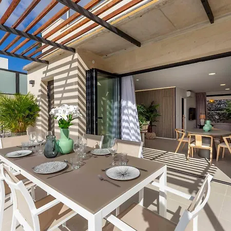 Orion Luxury Ocean View فيلة أذيخي