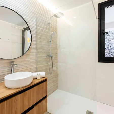 Orion Luxury Ocean View أذيخي