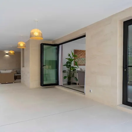 Villa Orion Luxury Ocean View *